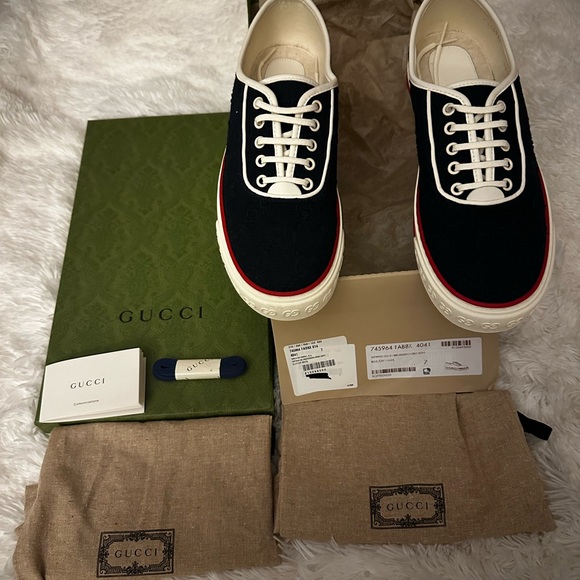 Brand New Gucci Canvas Sneakers 100% Authentic Men’s size 7 - Picture 2 of 3
